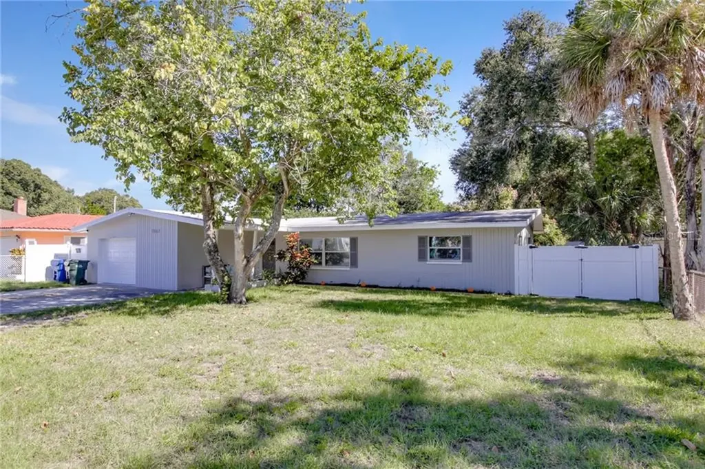 1867 S Betty Lane Clearwater FL 33756