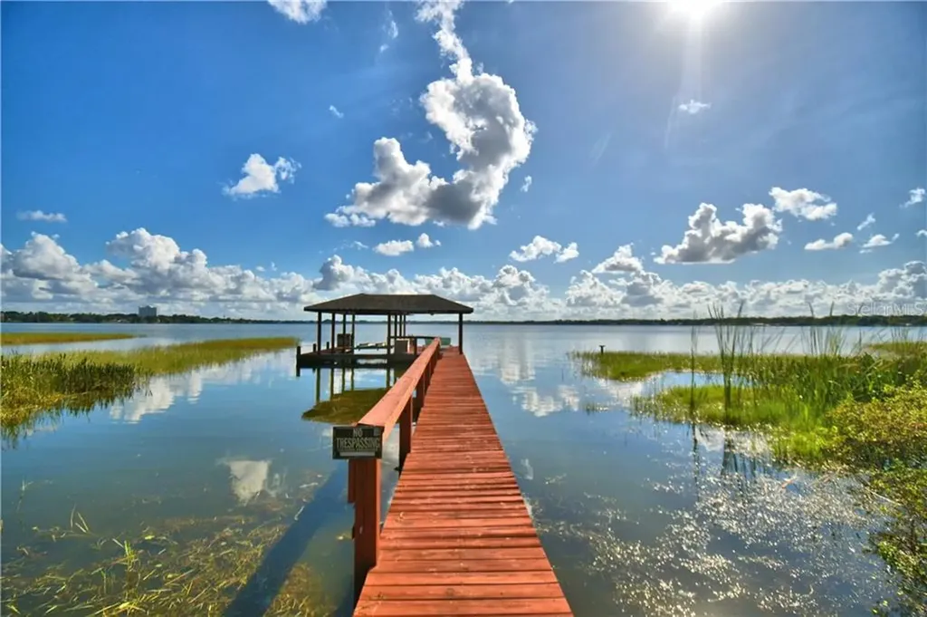 1525 N Lake Howard Drive Winter Haven FL 33881