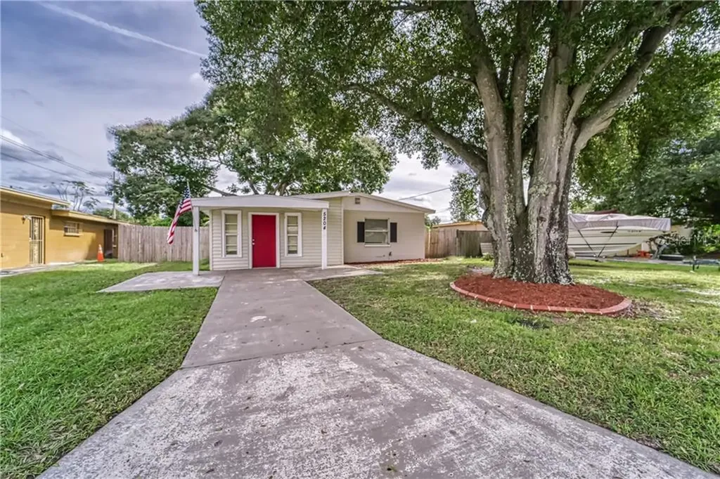 5204 S 80th Street Tampa FL 33619