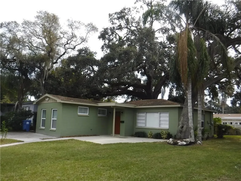 4676 23rd Avenue S St Petersburg FL 33711