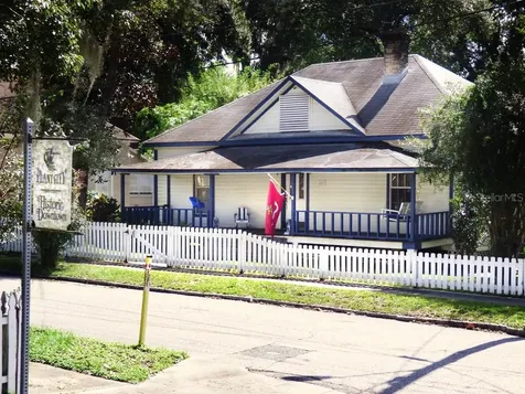 407 W Devane Street Plant City FL 33563
