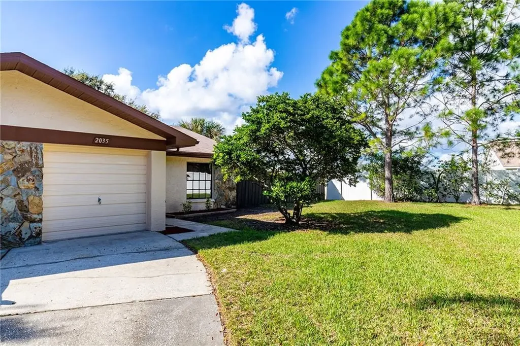 2035 Dover Court Oldsmar FL 34677