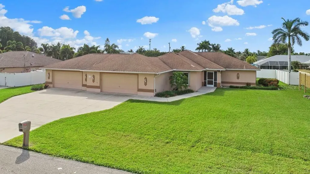 624 SE 23rd Terrace Cape Coral FL 33990