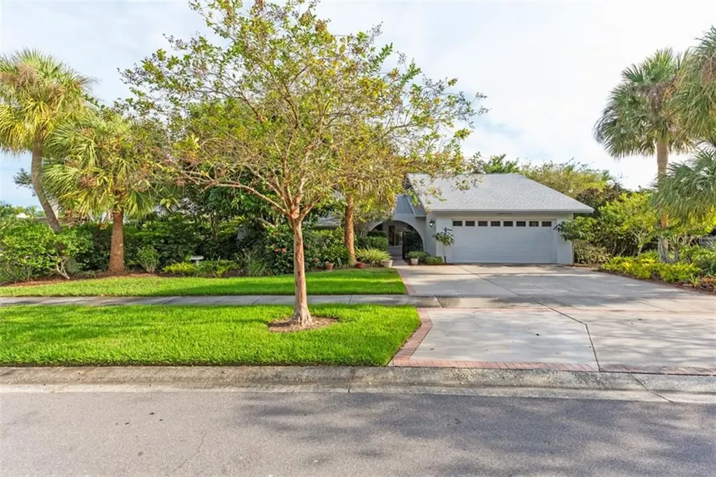 6524 Waterford Circle Sarasota FL 34238