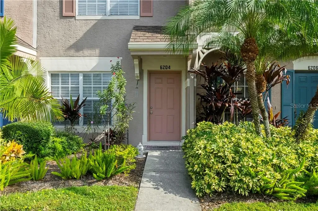 6204 Bayside Key Drive Tampa FL 33615
