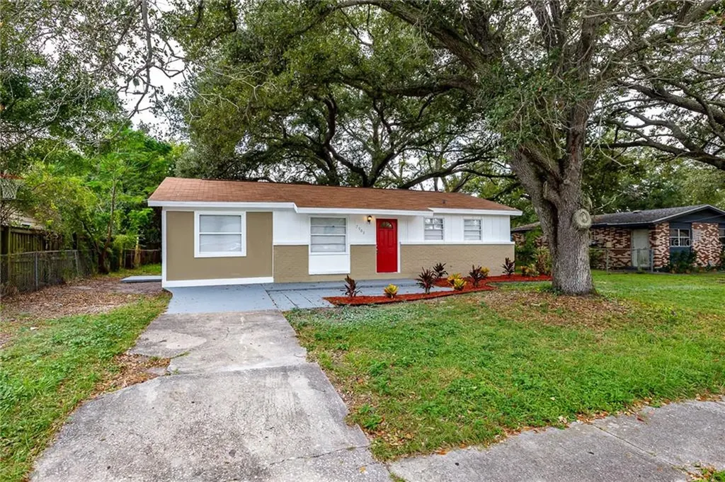 7903 Bahia Avenue Tampa FL 33619