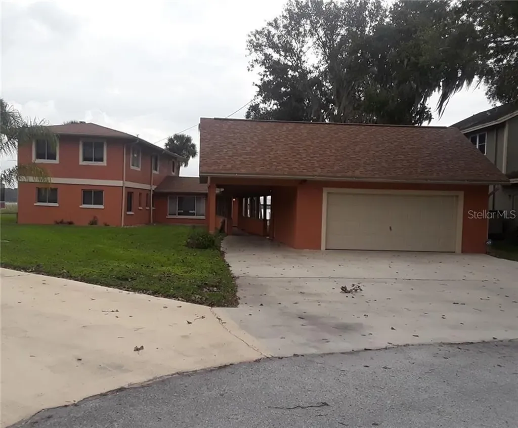 121 Lake Shore Drive E Palm Harbor FL 34684
