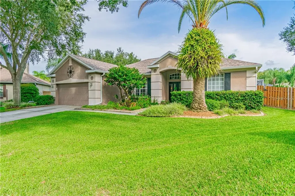 2208 Morganside Way Valrico FL 33596