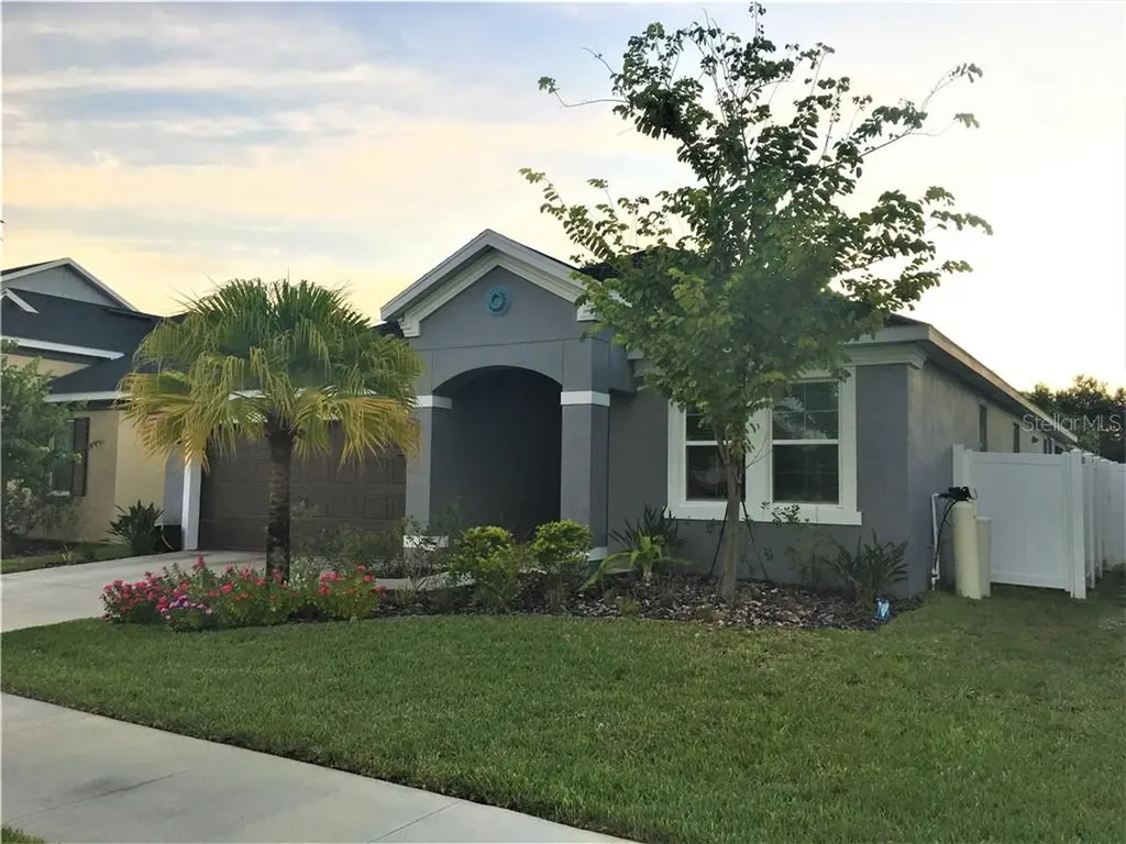 13829 Fairway Bunker Drive Tampa FL 33626
