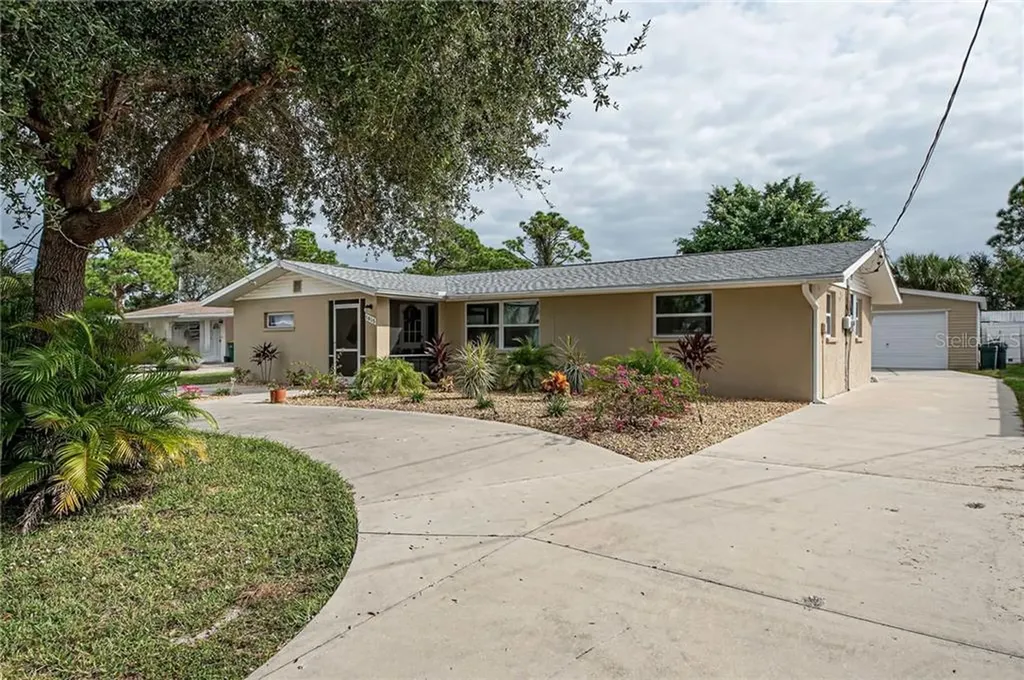 1815 Faust Drive Englewood FL 34224