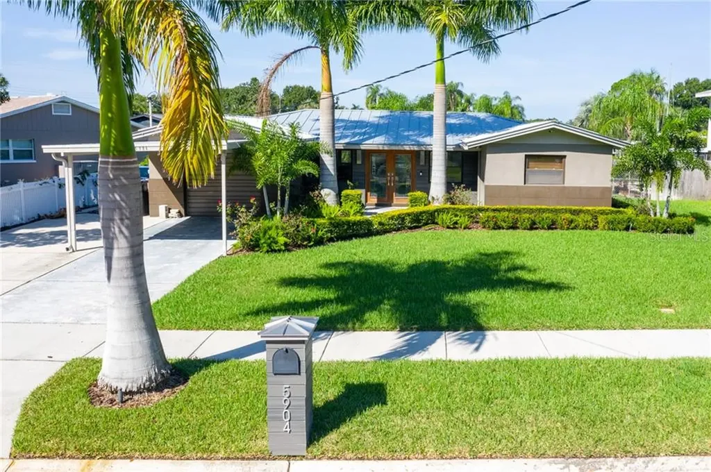 5904 Tampa Shores Boulevard Tampa FL 33615