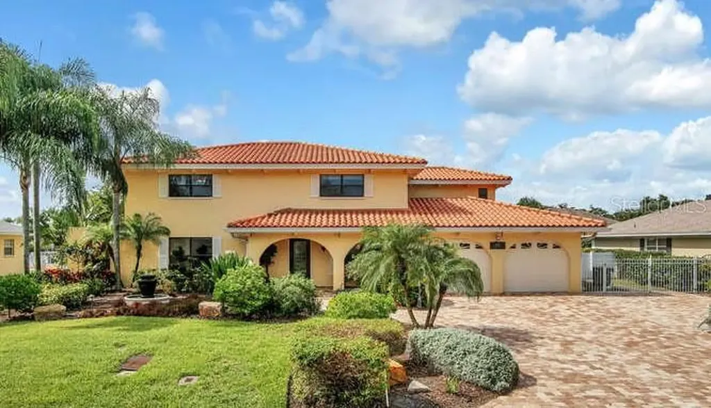 4906 W Bay Way Place Tampa FL 33629
