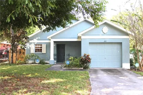 1711 31st Avenue E Bradenton FL 34208