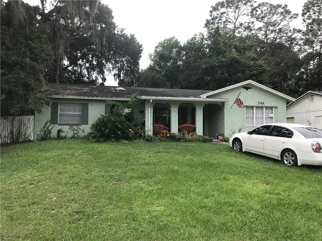 744 Mockingbird Lane Deland FL 32720