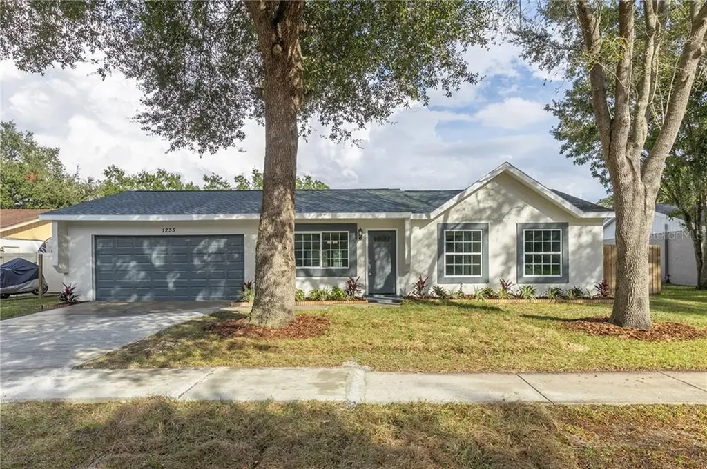 1233 Edgerton Drive Valrico FL 33594