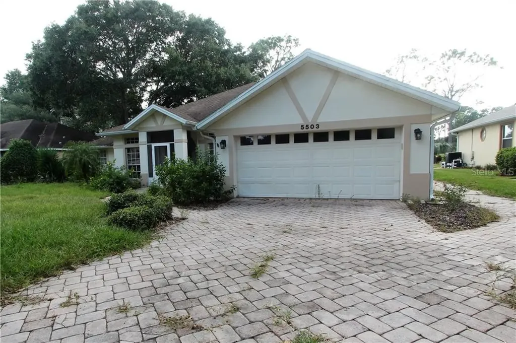 5503 Grove Manor Lady Lake FL 32159