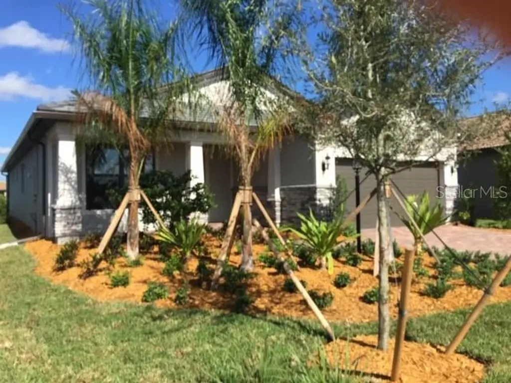 7524 Viola Loop Bradenton FL 34202