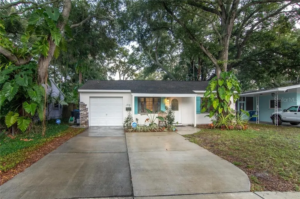 8074 27th Avenue N St Petersburg FL 33710