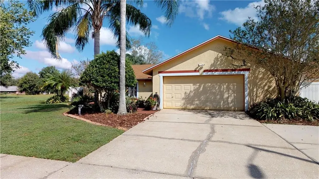 3207 Pleasant Lake Drive Tampa FL 33618