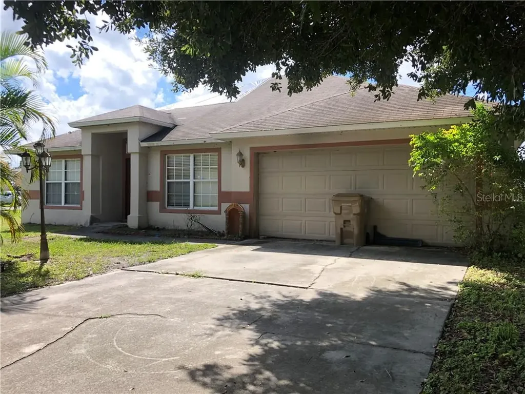 319 Cornwallis Court Kissimmee FL 34758