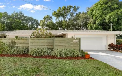 2836 Pinecrest Street Sarasota FL 34239