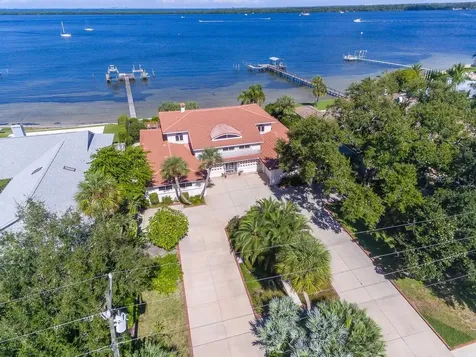 7412 Riverview Drive Bradenton FL 34209