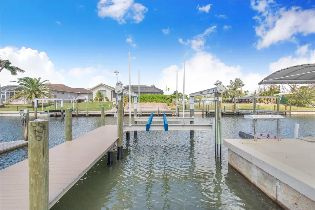 1970 Georgia Avenue Englewood FL 34224