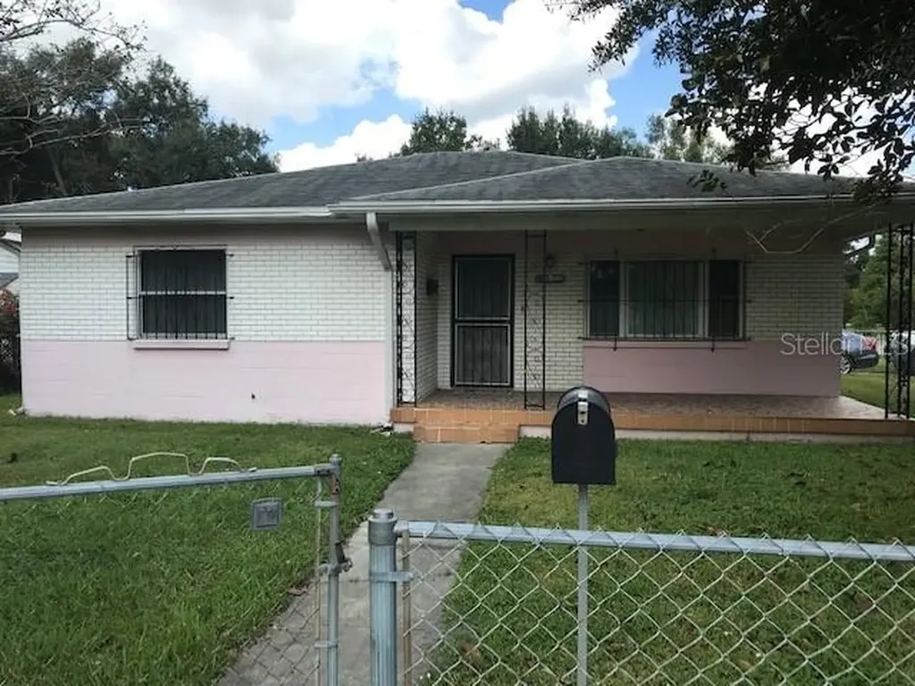 1001 W Fribley Street Tampa FL 33603