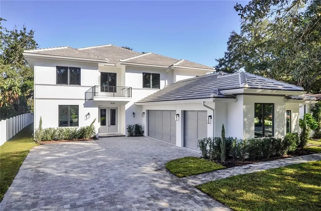 4225 W Beachway Drive Tampa FL 33609