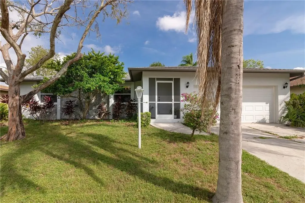 2539 W Scarlet Oak Court Sarasota FL 34232