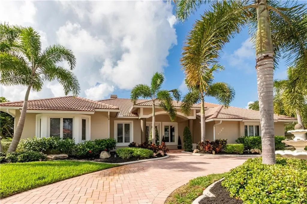4788 Sweetmeadow Circle Sarasota FL 34238