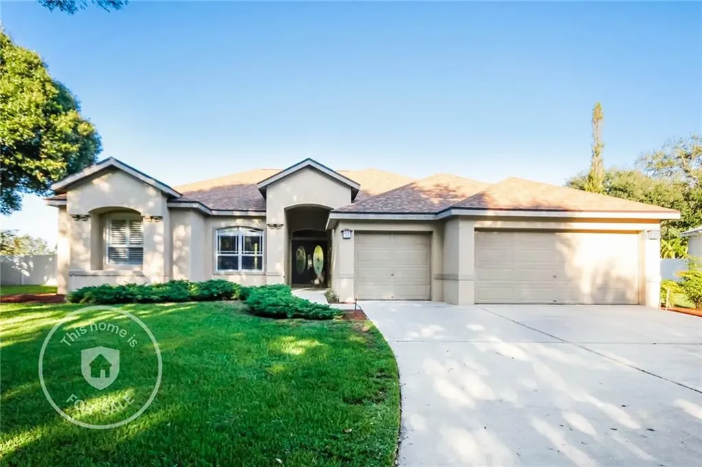 1160 Lumsden Trace Circle Valrico FL 33594