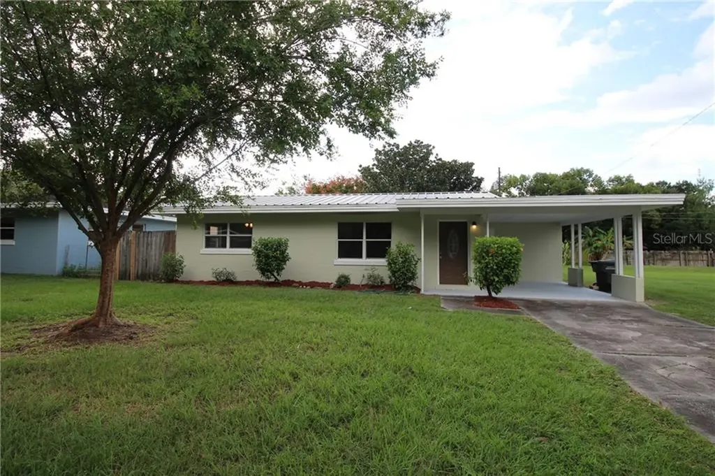 84 Center Street Winter Haven FL 33880