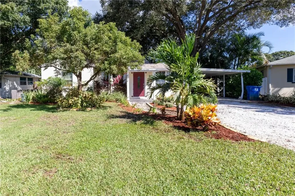 1241 Essex Drive N St Petersburg FL 33710