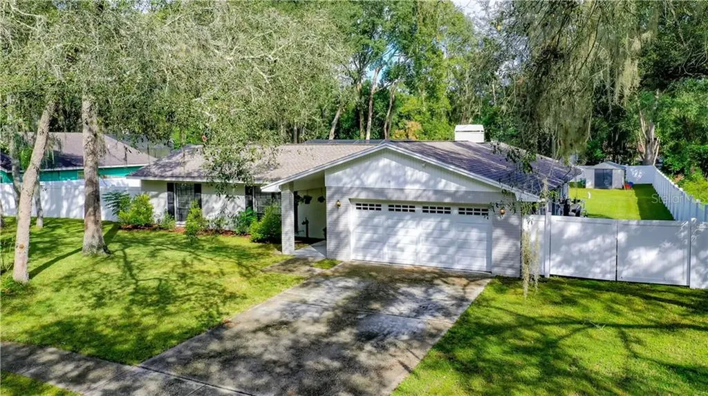 2404 Regal Drive Lutz FL 33549