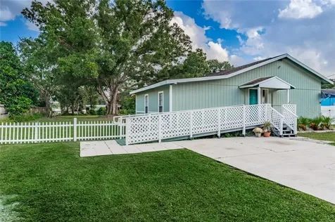8507 Twin Lakes Boulevard Tampa FL 33614