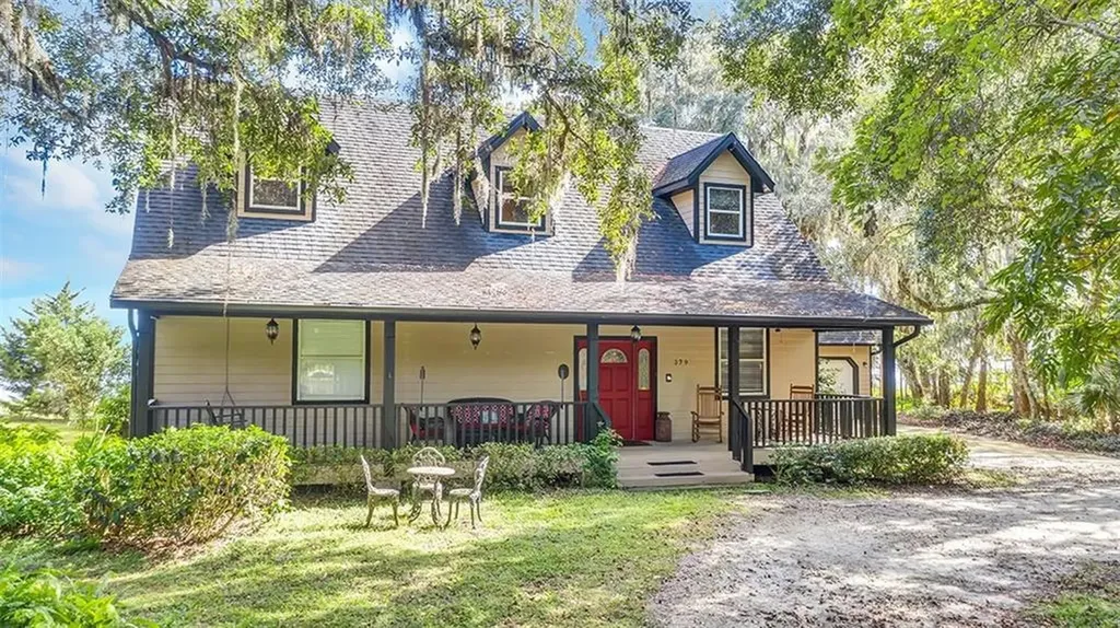 379 Whitcomb Drive Geneva FL 32732
