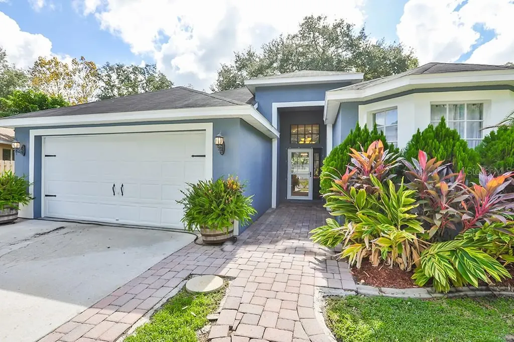 4612 Whispering Park Lane Tampa FL 33614