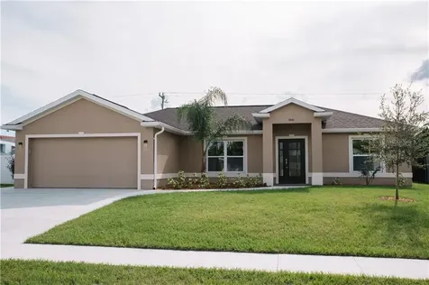 5841 Espanola Avenue North Port FL 34287