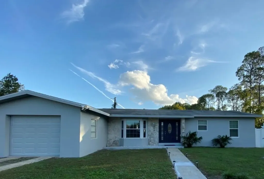 633 Hager Court Deltona FL 32725