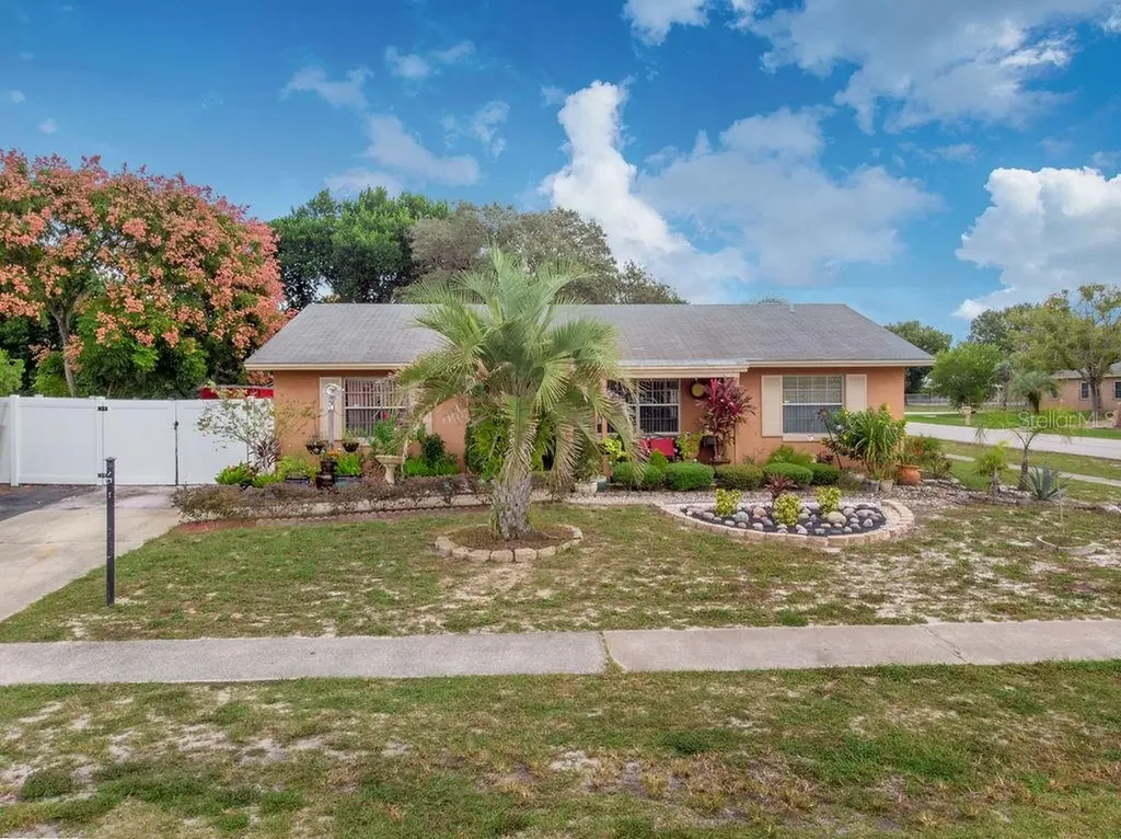 2501 Austin Avenue Deltona FL 32738