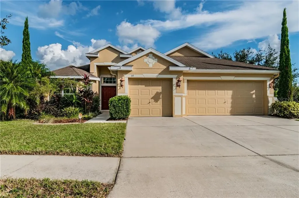 7111 Cromwell Park Lane Apollo Beach FL 33572