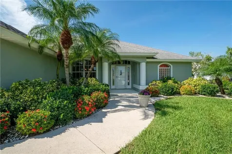 31 Bunker Court Rotonda West FL 33947