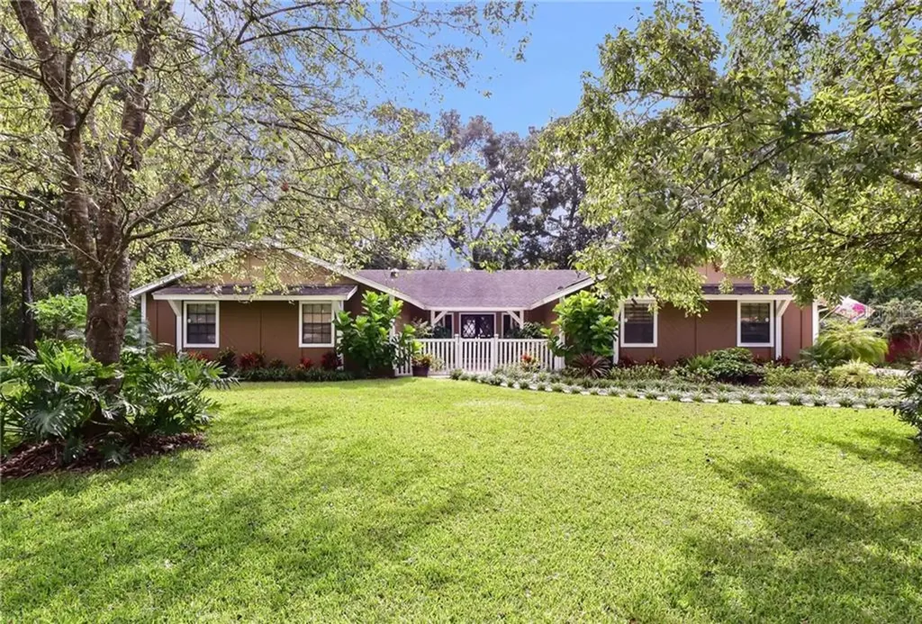 1045 Burgoyne Road Deland FL 32720