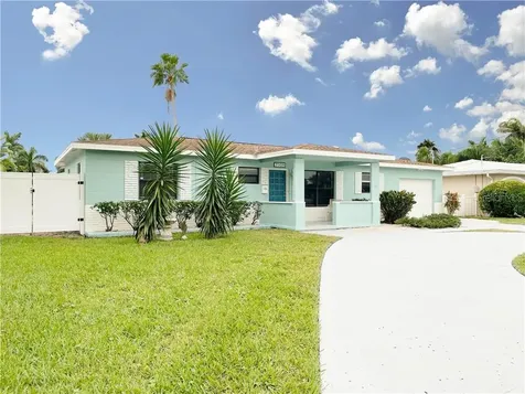 7994 Causeway Boulevard S St Petersburg FL 33707