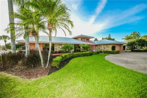 3822 Countryside Lane Sarasota FL 34233