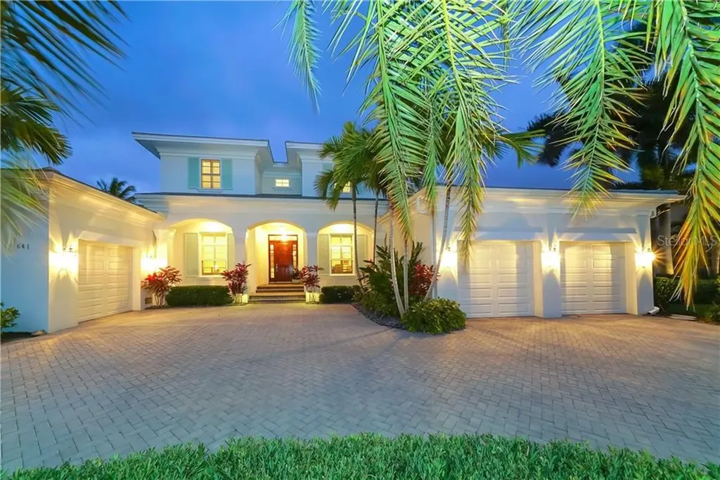 641 N Owl Drive Sarasota FL 34236