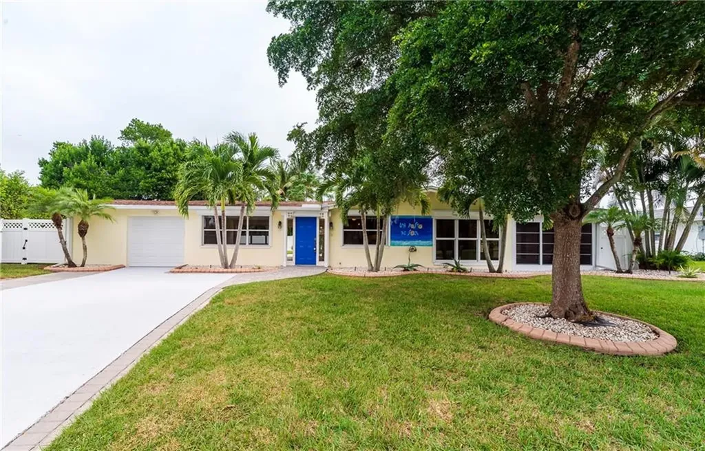 3513 S School Avenue Sarasota FL 34239