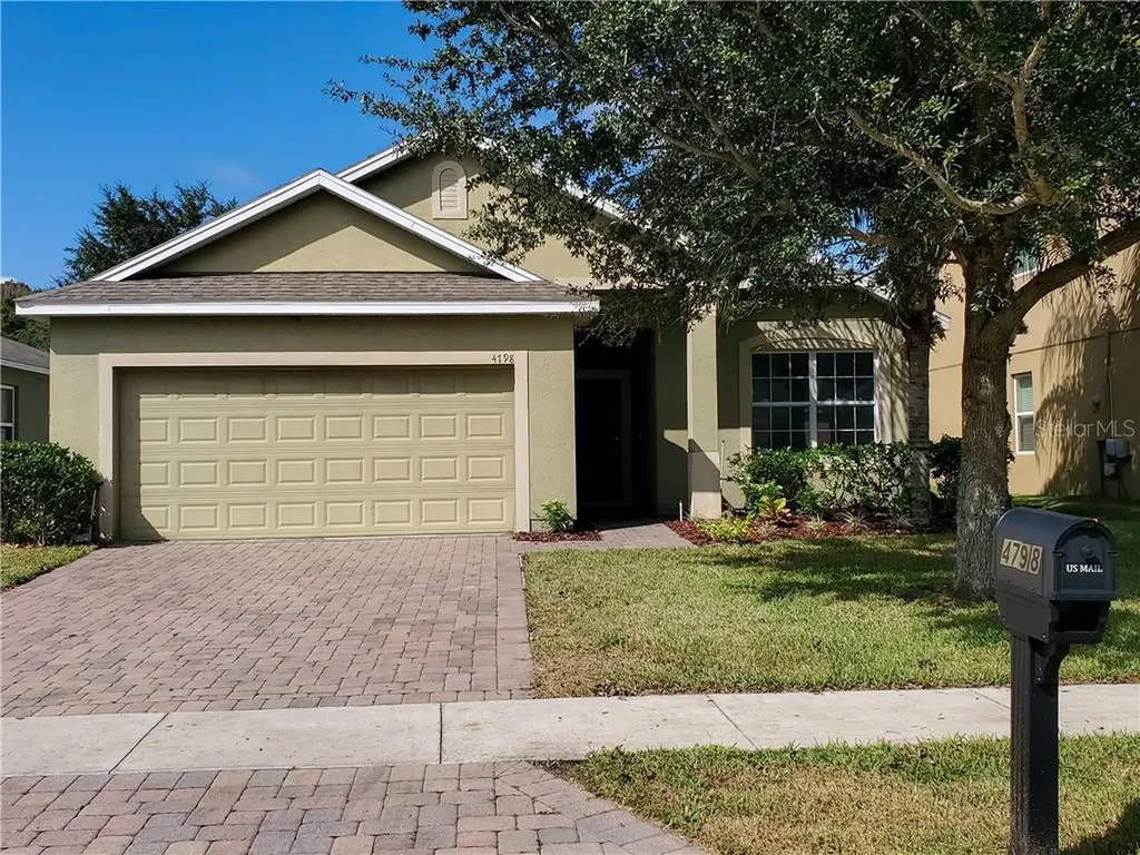 4798 Grassy Knoll Drive Tavares FL 32778