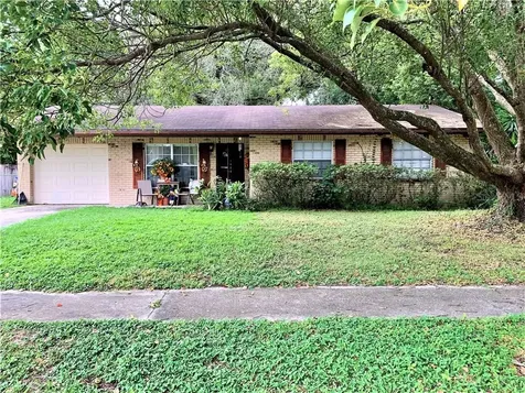 1404 Oak Valley Drive Seffner FL 33584